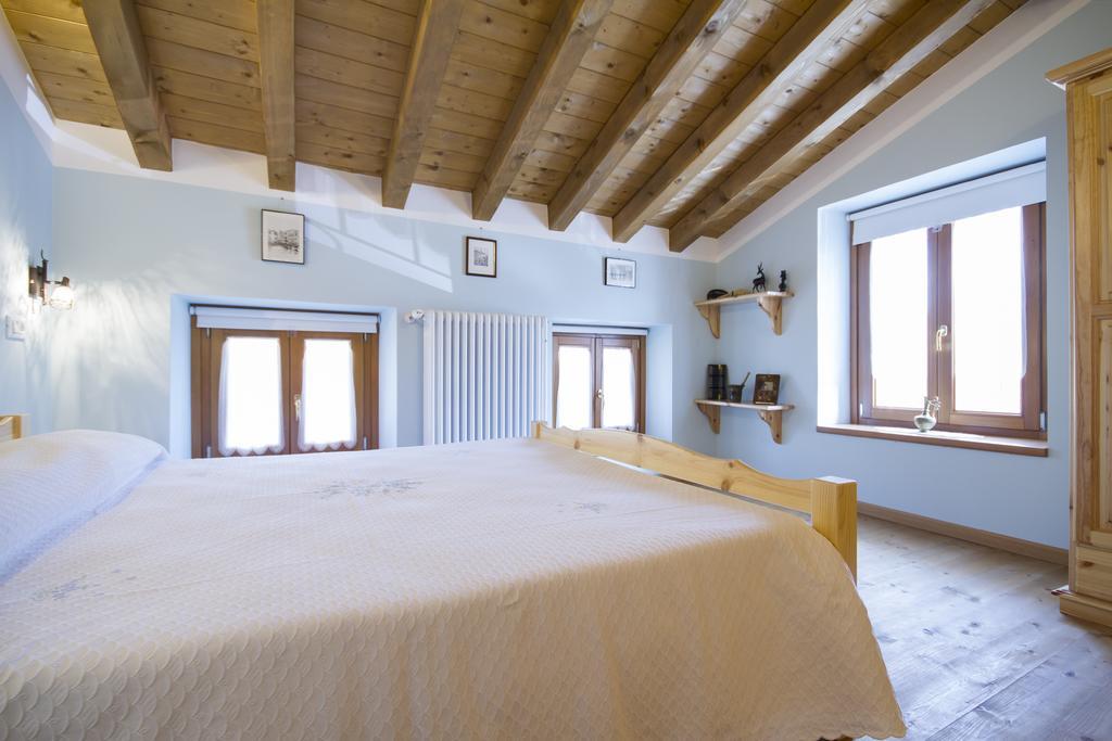 Casa Delle Noci Villa Grimacco Szoba fotó