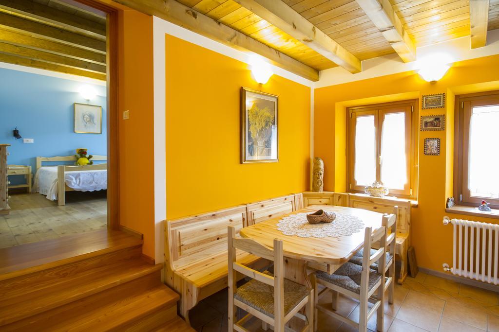 Casa Delle Noci Villa Grimacco Szoba fotó