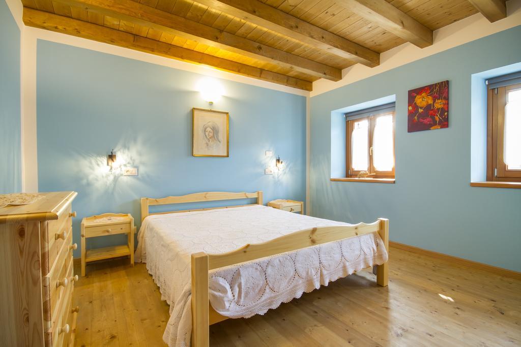 Casa Delle Noci Villa Grimacco Szoba fotó